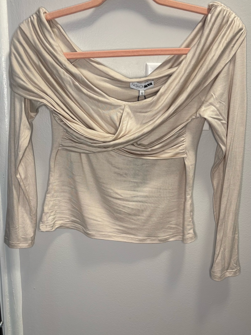 Fashion Nova Cream Twist-Front Long Sleeve Top